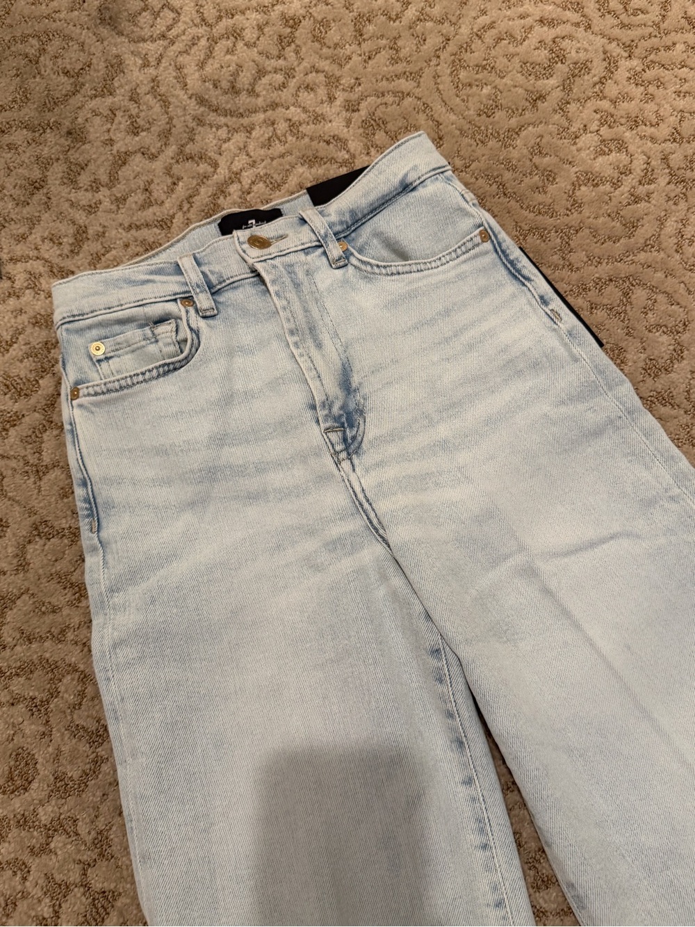 7 For All Mankind Ultra High Rise Cropped Joe in Maui SIZE 24/25 NWT! - Picture 5 of 14